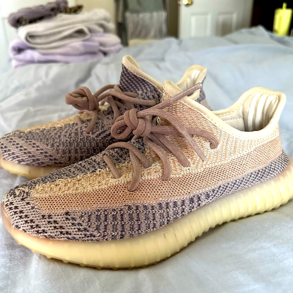 Yeezy Boost 350 V2 'Ash Pearl'